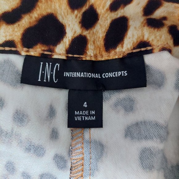 INC Women's Size 4 Mid-Rise Pull-On Leopard Print Core Compression Shorts NWT - Picture 6 of 9